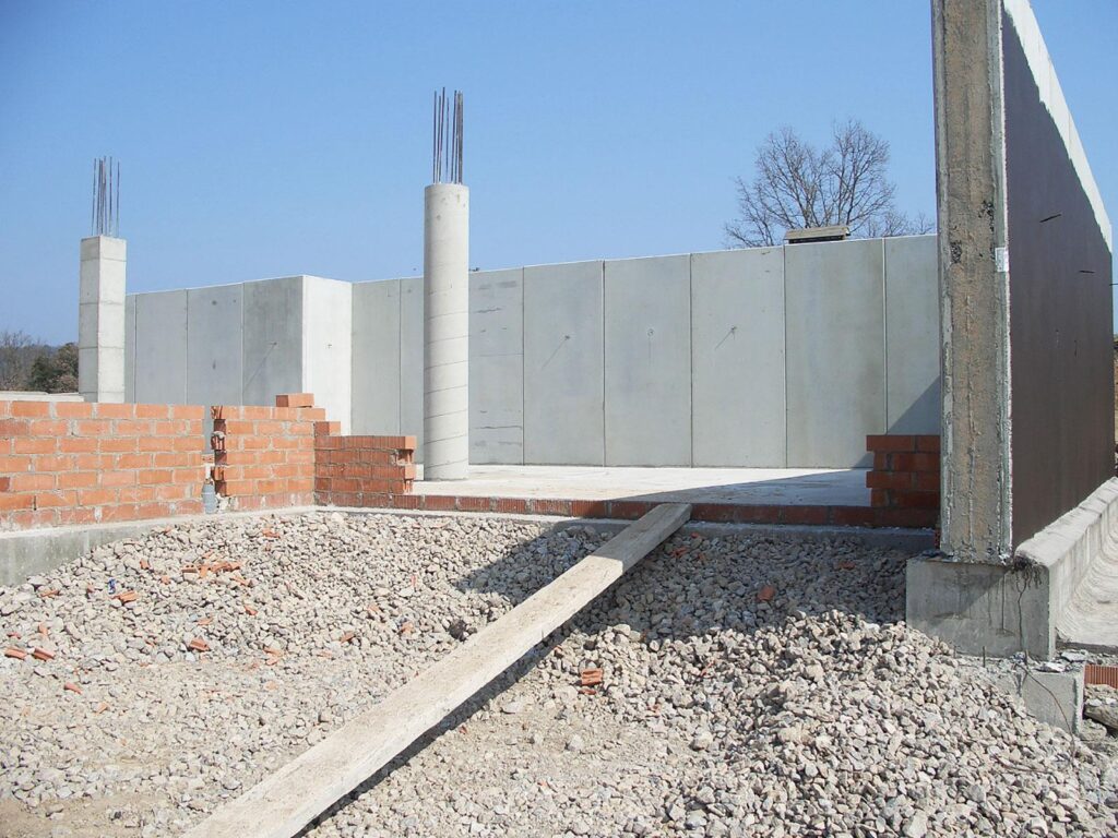 MURO HORMIGÓN PRECOMUR 01